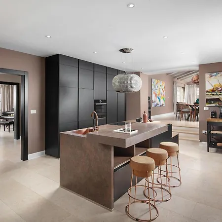 Salute Semesterbostad